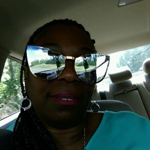 Meet your Posher, Prudence